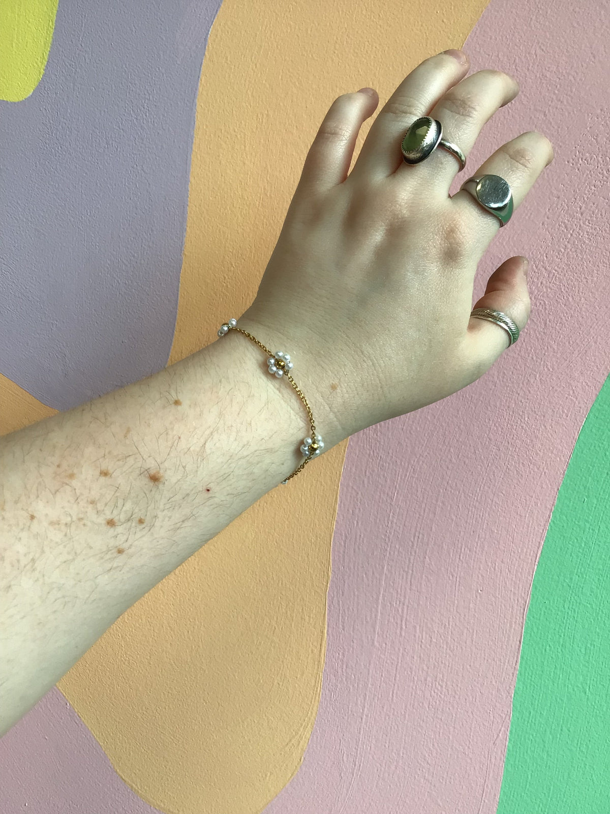Titanium Lazy Daisy Beaded Bracelet