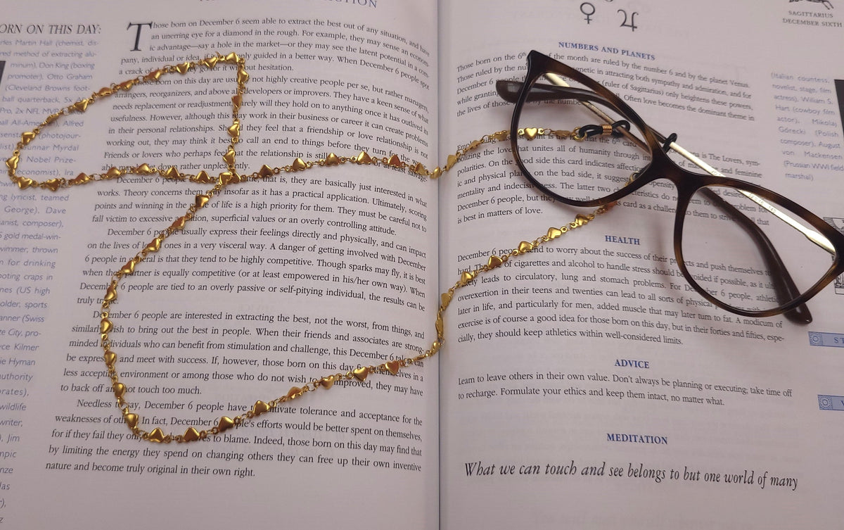 Lovely Glasses Chain Holder