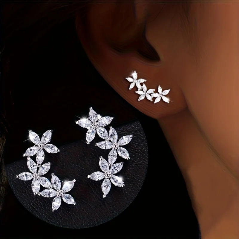 S925 silver sparkling five-petaled flower earrings elegant and fashionable wearable all year round suitable for festive parties