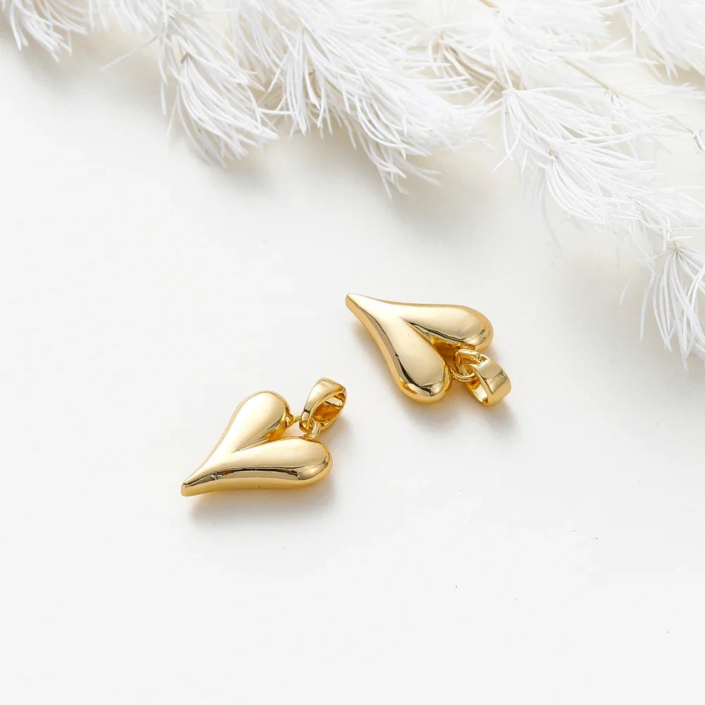 4pcs 18K Gold Plated Small Peach Heart Charms For Jewellery Making DIY Earrings Necklaces Pendant Accessories