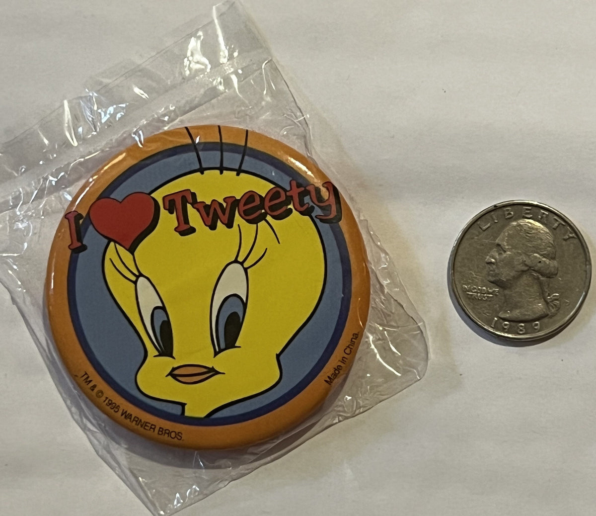 Vintage 1995 Looney Tunes Pin š I love Tweety Bird, Unopened in Package!