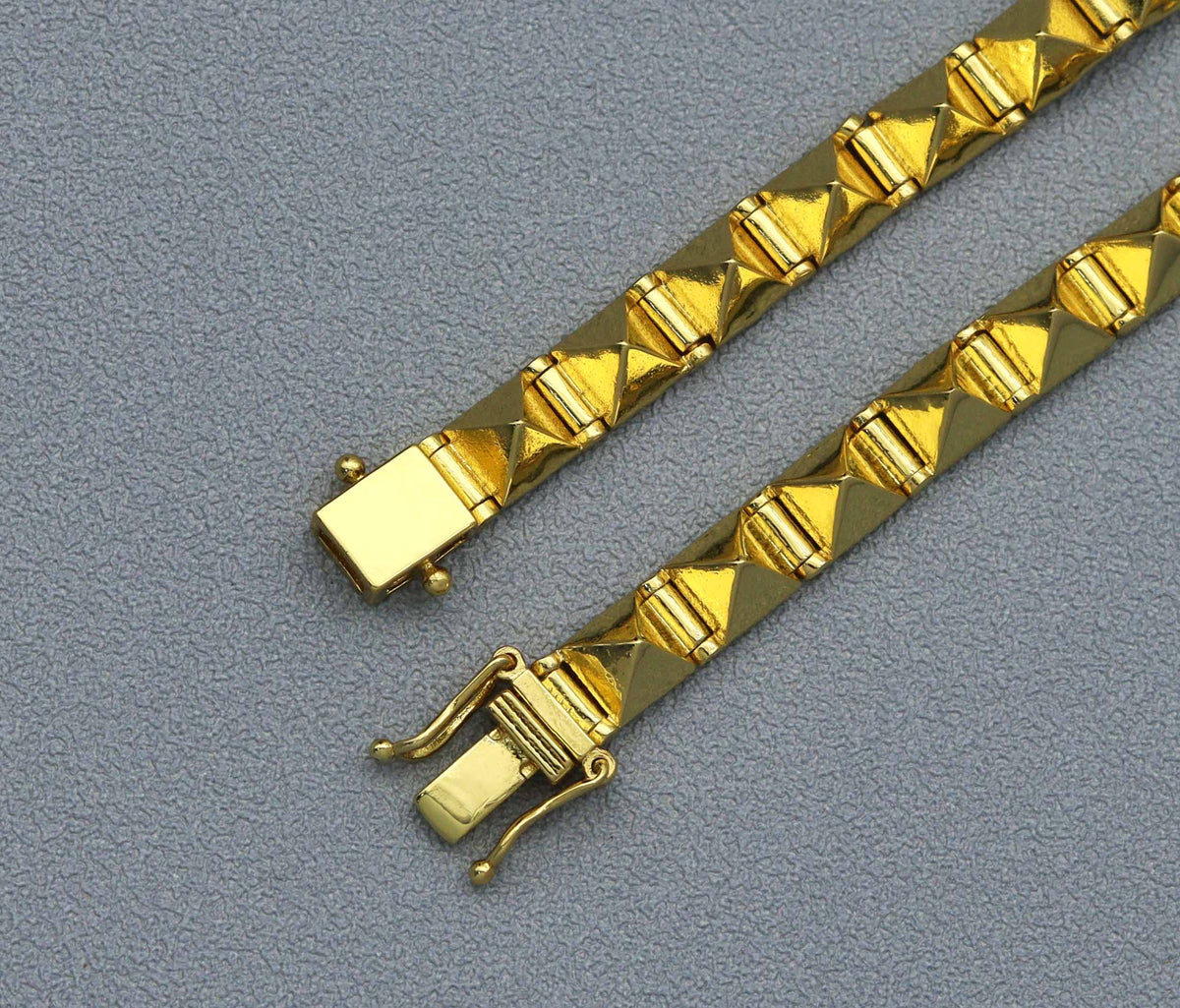 CZ Pyramid Buckle Bracelet, Sku#B197
