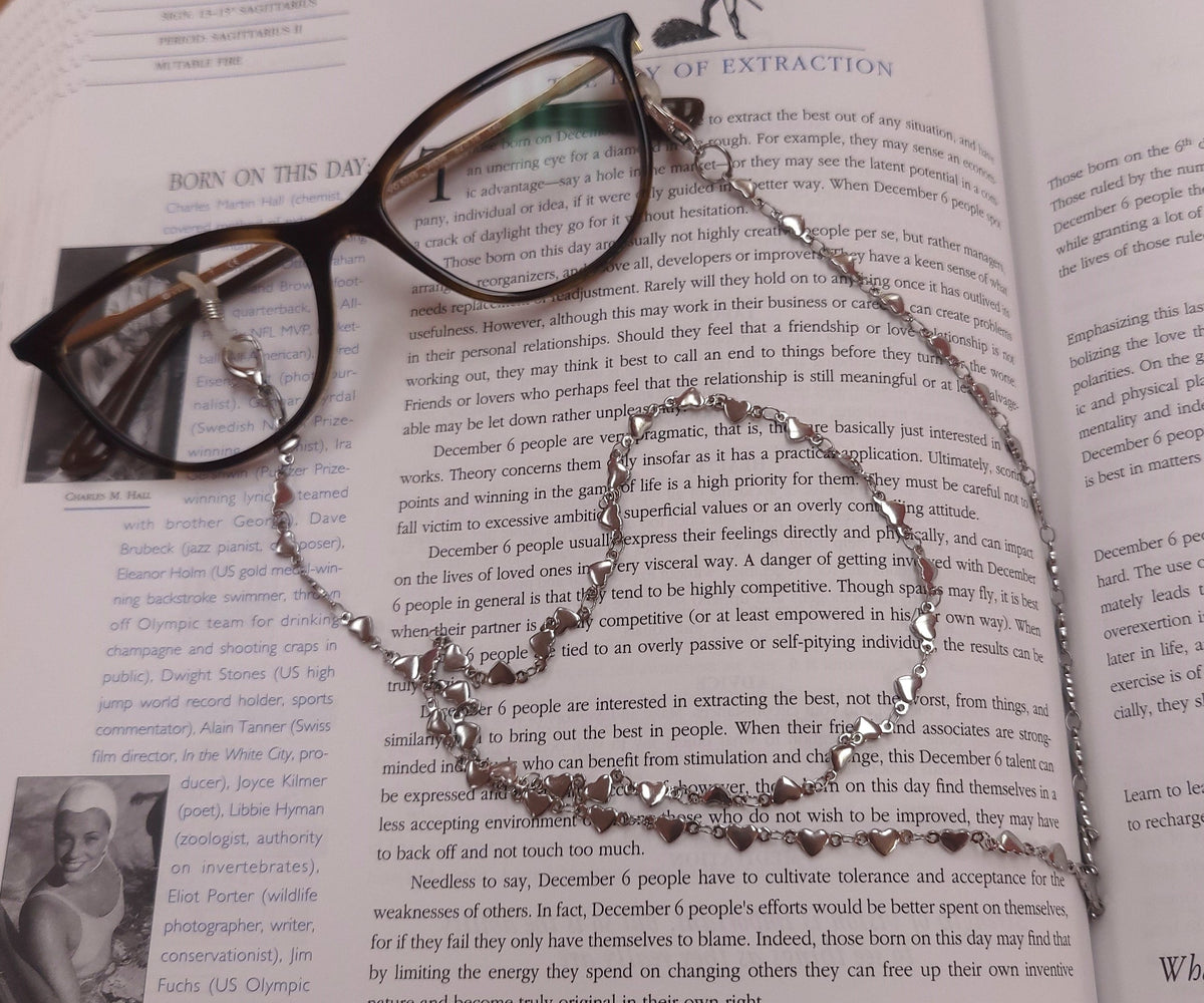 Lovely Glasses Chain Holder