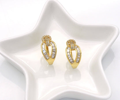 CZ Pave Gold Oval Horseshoe Buckle Link Ring, Sku#LD344