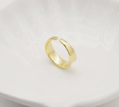 Gold White Heart On Round Adjustable Ring, Sku#LD365