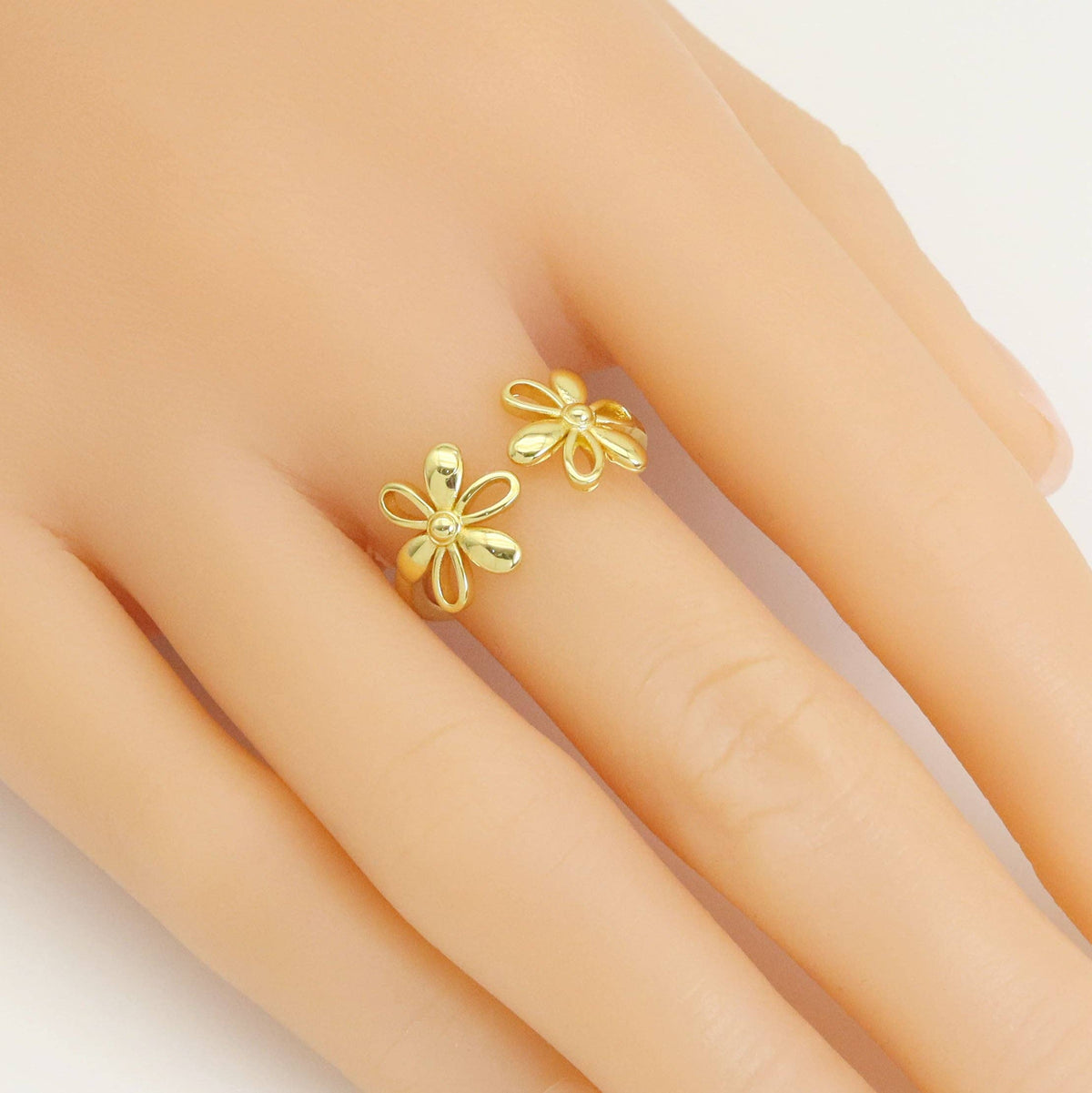 Daisy Flower Gold Silver Adjustable Ring, Sku#A196