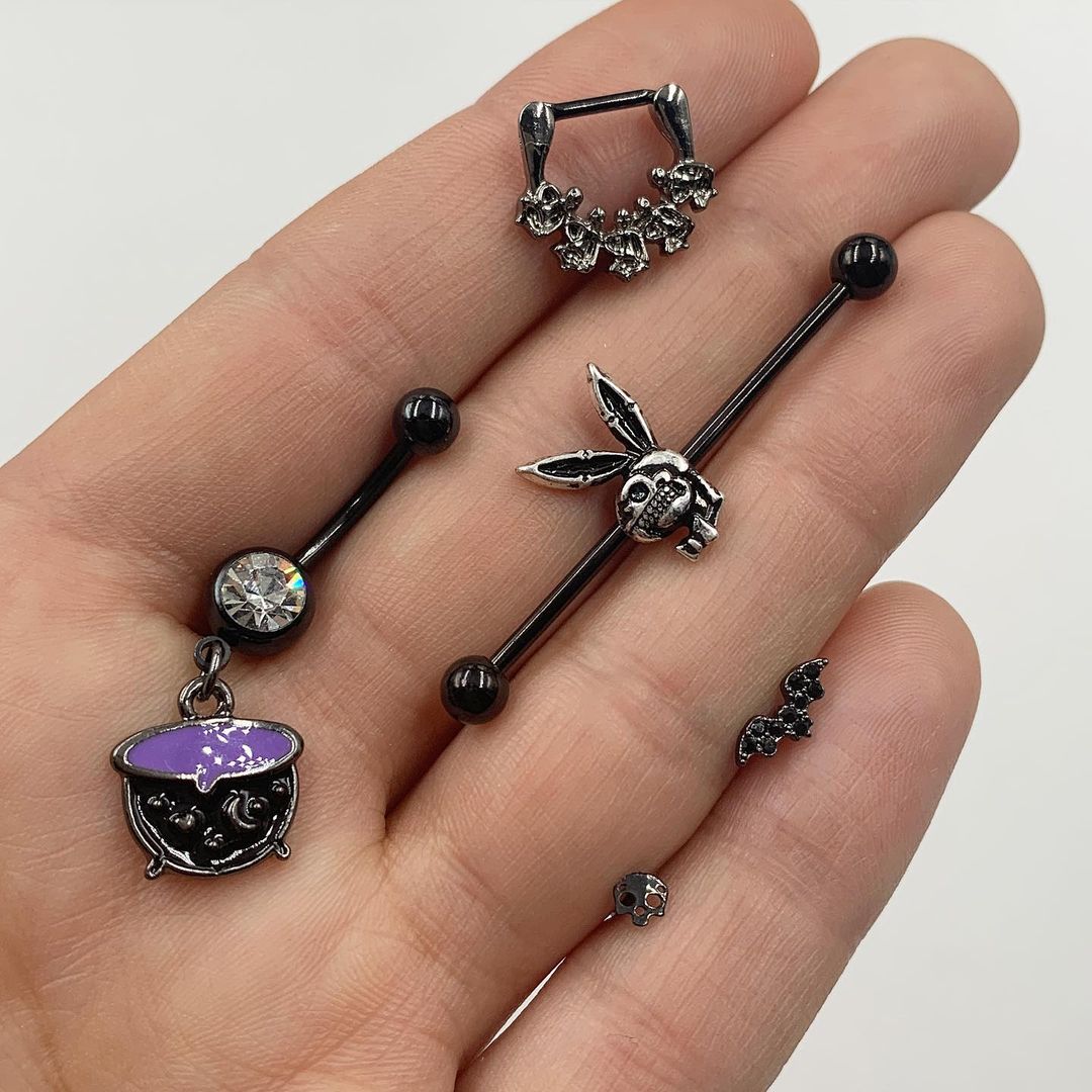 16G 5/16 Black Scary Skeletons Halloween Septum Clicker