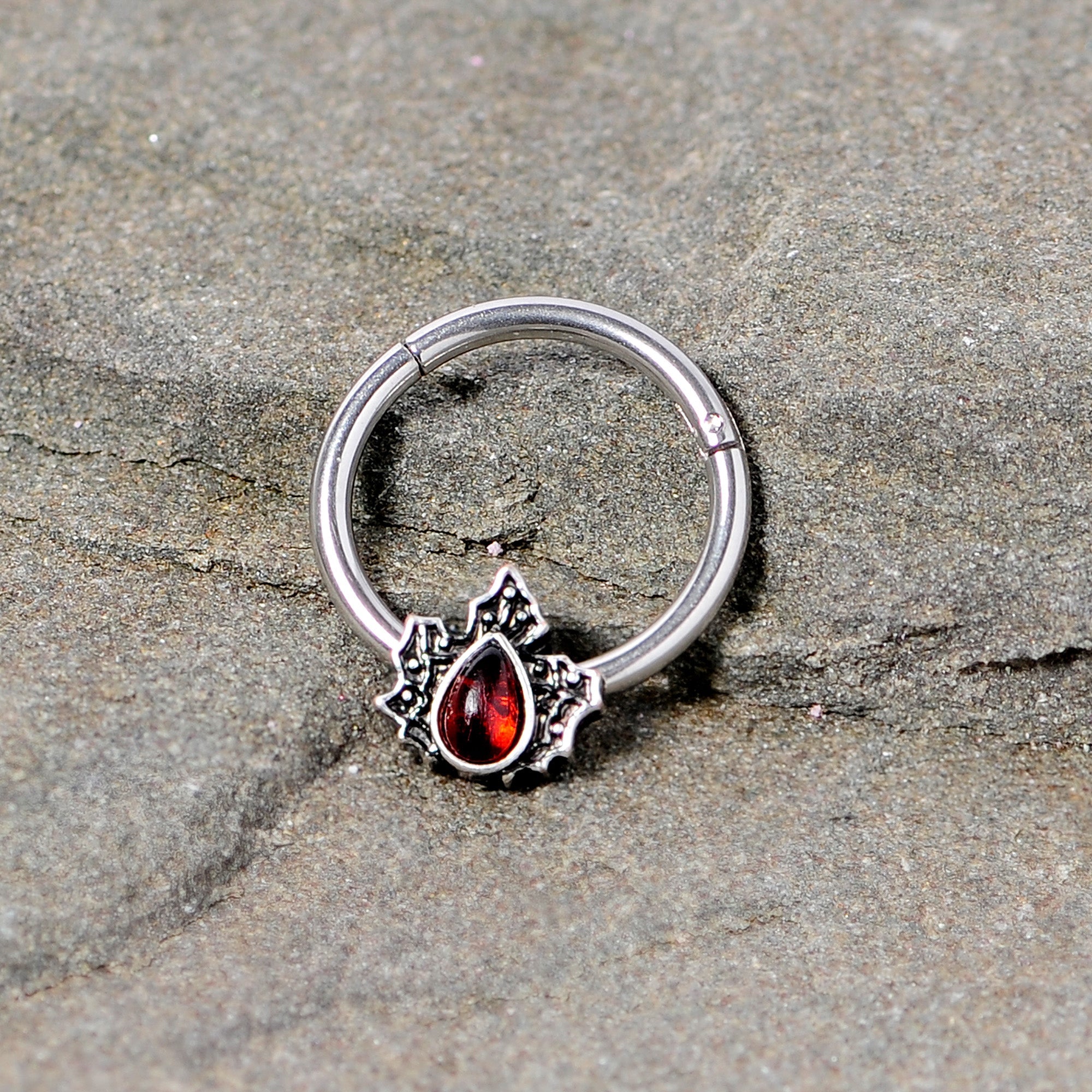16G 3/8 Red Gem Holly Leaf Holiday Hinged Segment Ring