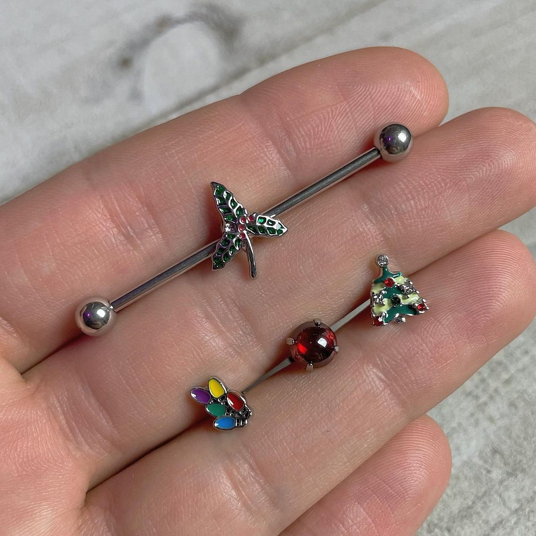 16G 1/4 Red Gem Christmas Tree Cartilage Tragus Earring