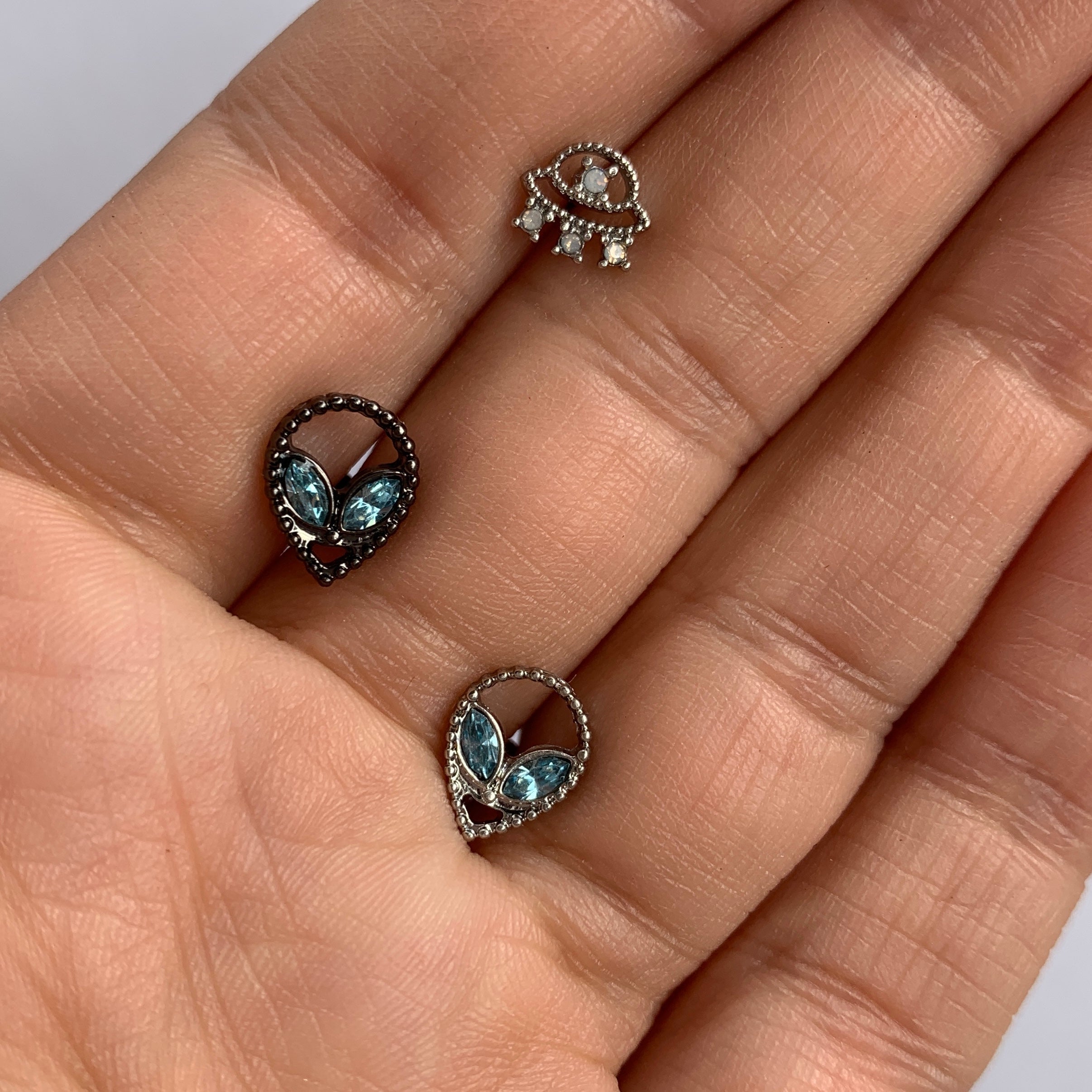 16G 5/16 Aqua Gem Black Alien Labret Monroe Tragus