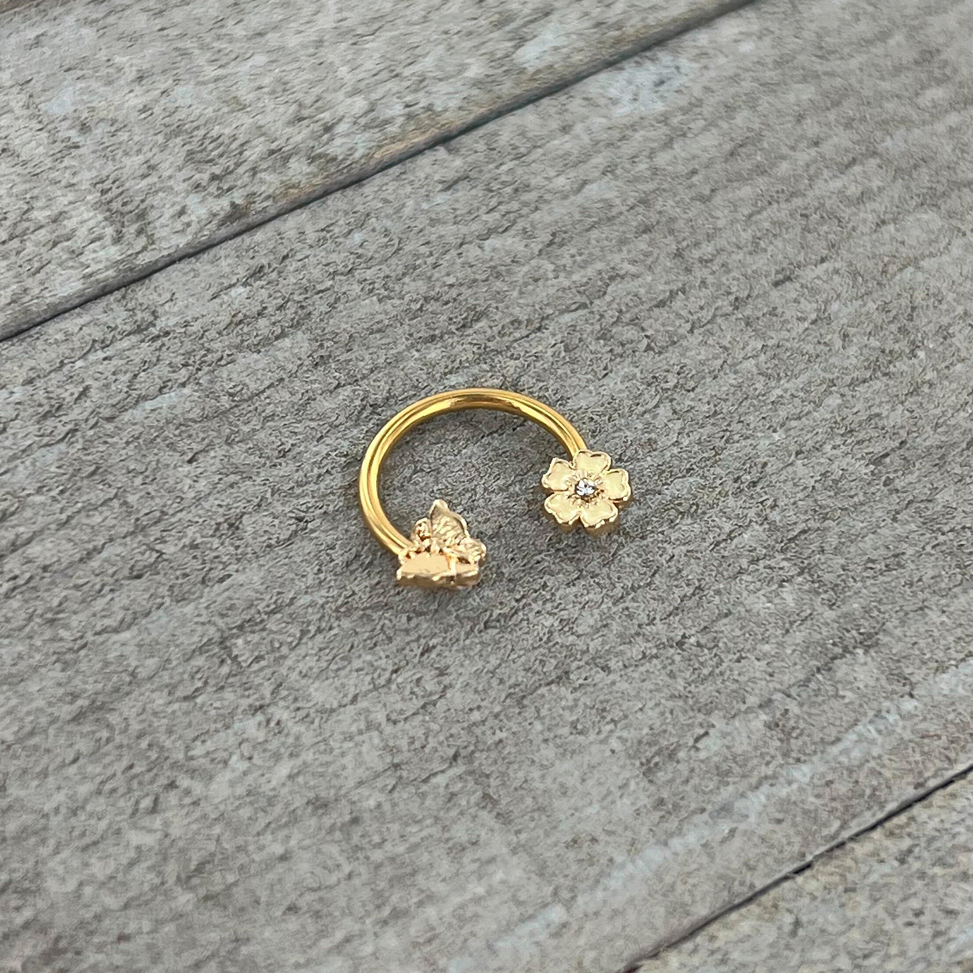16G 3/8 Clear Gem Gold Tone Butterfly Angular Flower Horseshoe