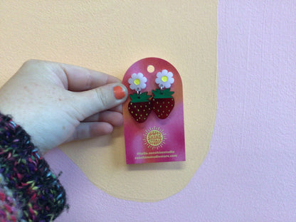 Strawberries & Daisies