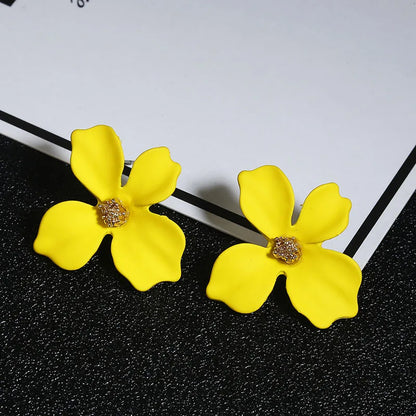Korean Cute Small flower Stud Earrings For women fresh and sweet Statement Earring Girl 2019 Fashion Jewelry