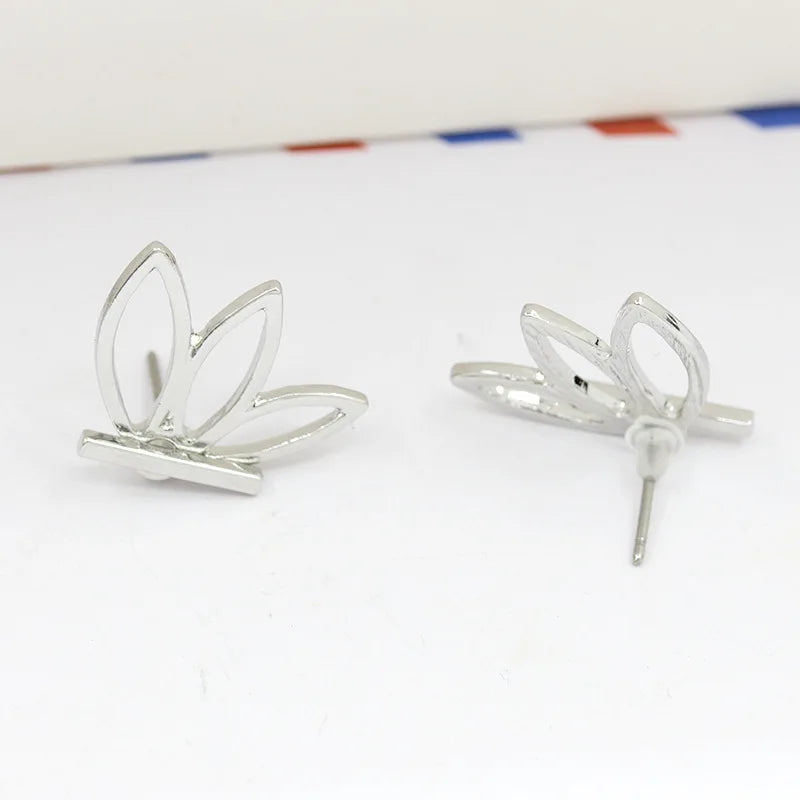 Korean Sweet Small Daisy Stud Earring For Women Zircon Flower Girls Fashion Earrings Trend Party Jewelry Gift