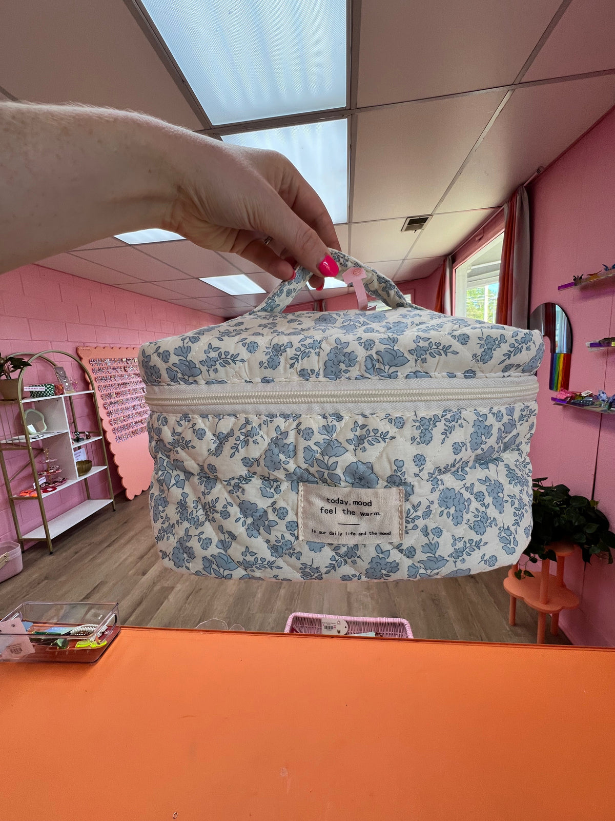 XL Cosmetics Bag