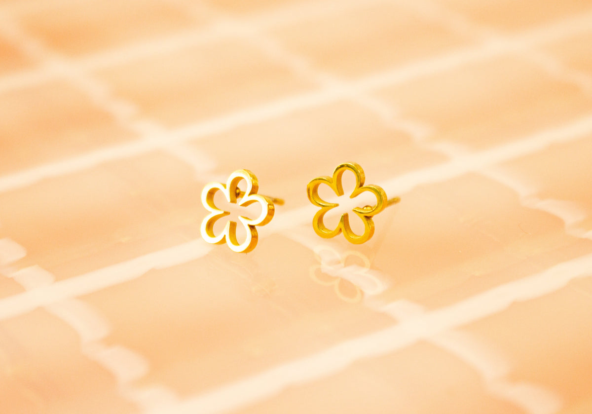 Tiny Flower Cut-Out Stud