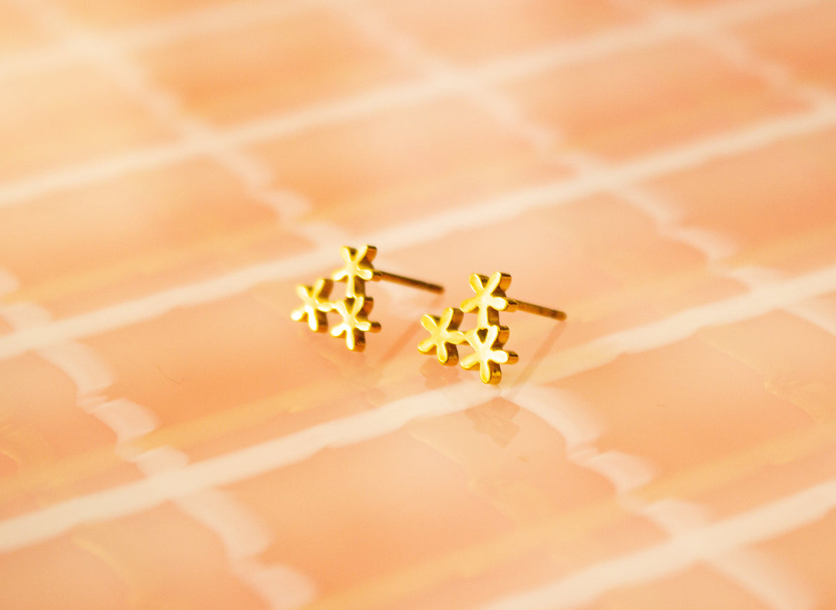 3 Tiny Flower Studs