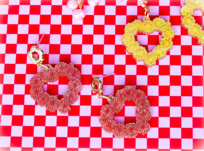 Buy Yourself Flowers-Engraved Daisy Earrings