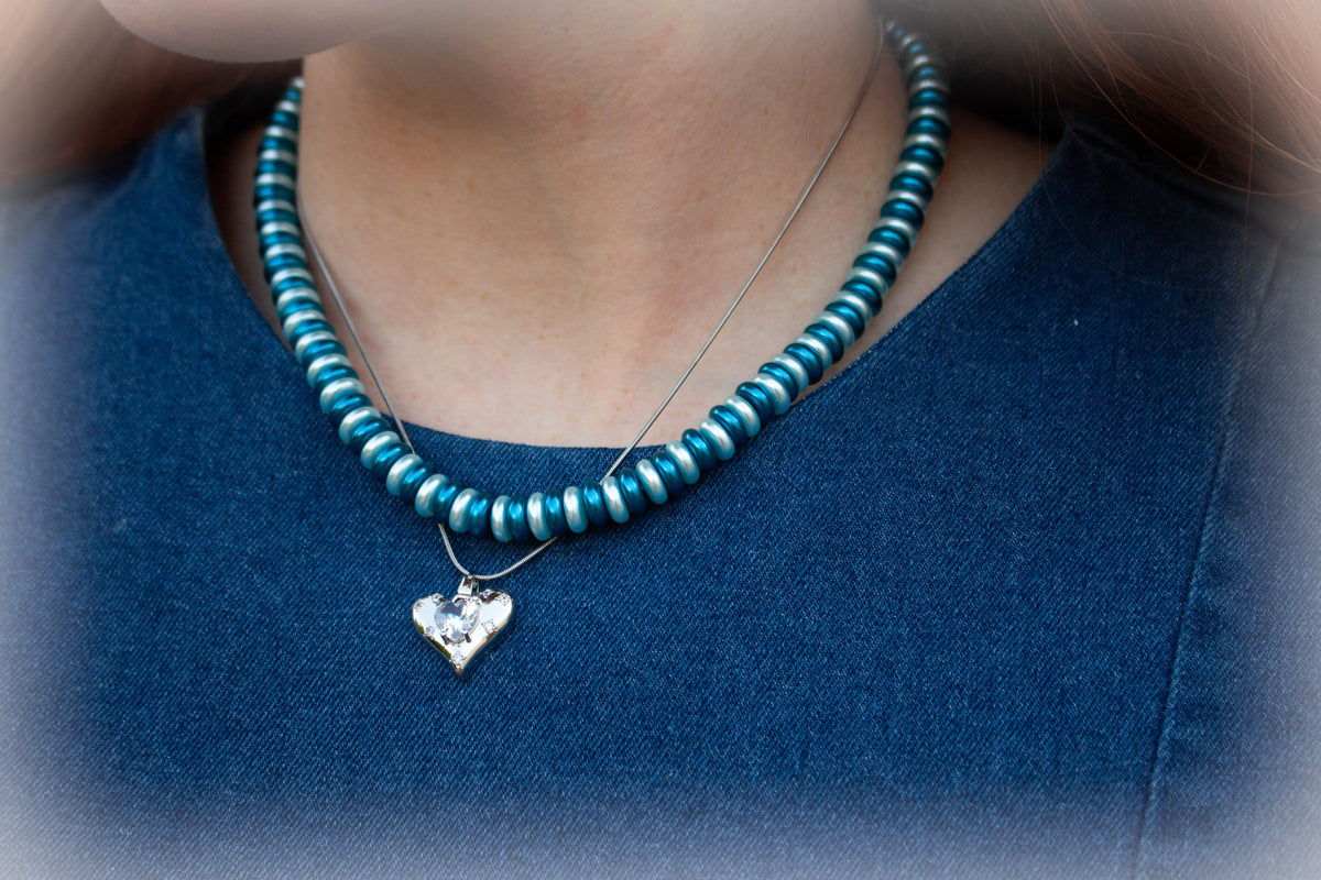 The Queens Shimmering Necklace