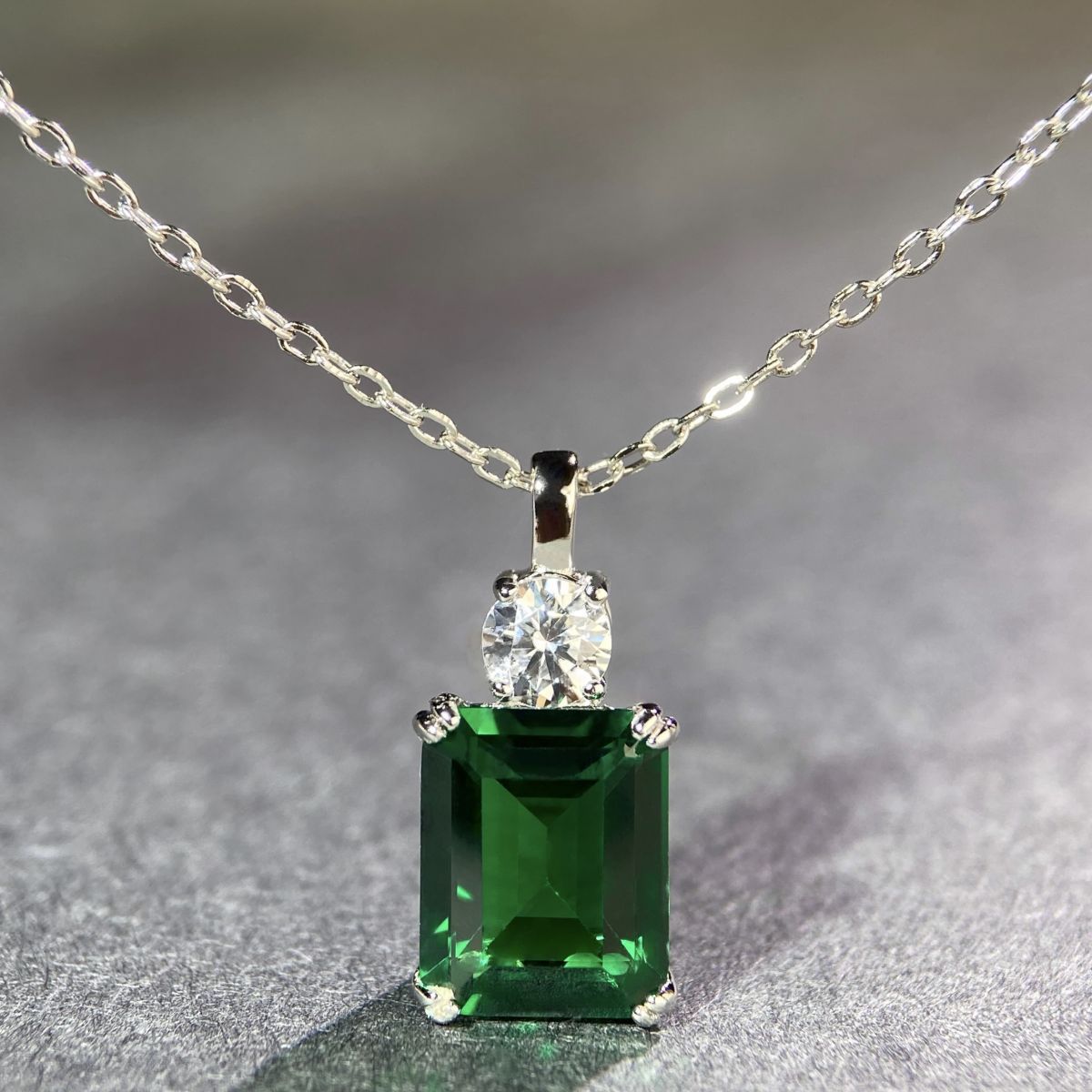Women's High Carbon Diamond Simple Chain Necklaces