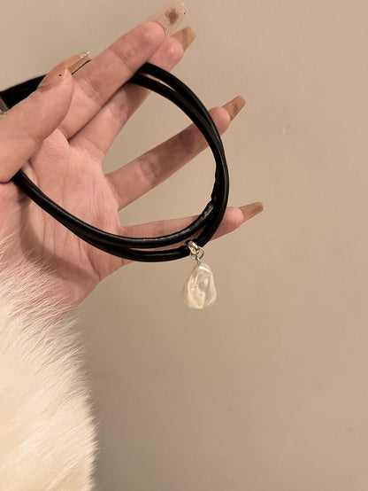 Leather Pearl Choker Necklace