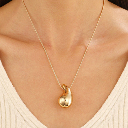Water Drop Pendant Necklace