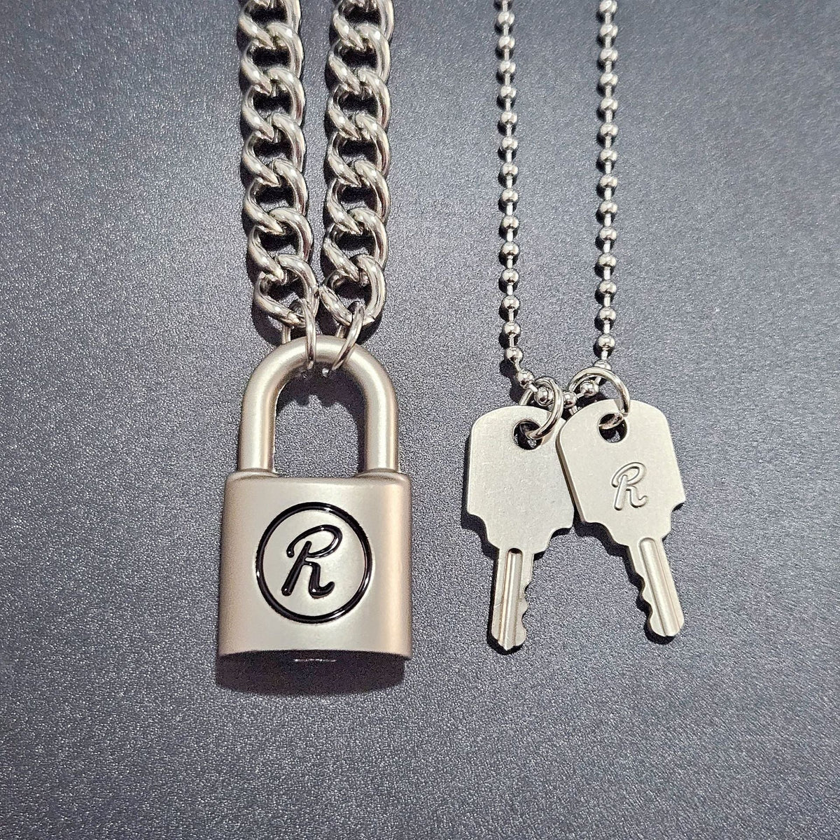 Men's Unlockable Matte Fog Sand Punk Vintage Necklaces