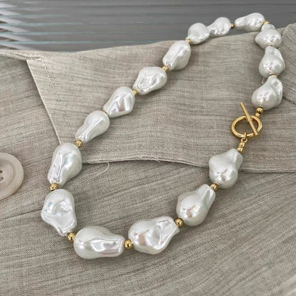 Baroque Irregular Pearl Pendant Choker Necklace for Women
