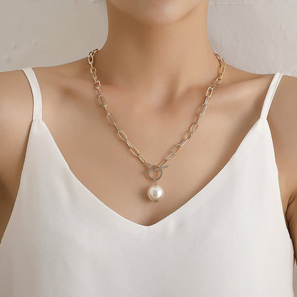 Baroque Pearl Pendant Choker Necklace