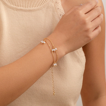 Elegant Faux White Pearl Necklace with Long Gold-Plated Tassels