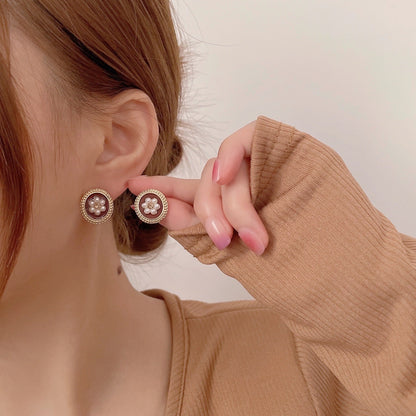 Flower Pearl Design Earrings Round Pearl Earrings