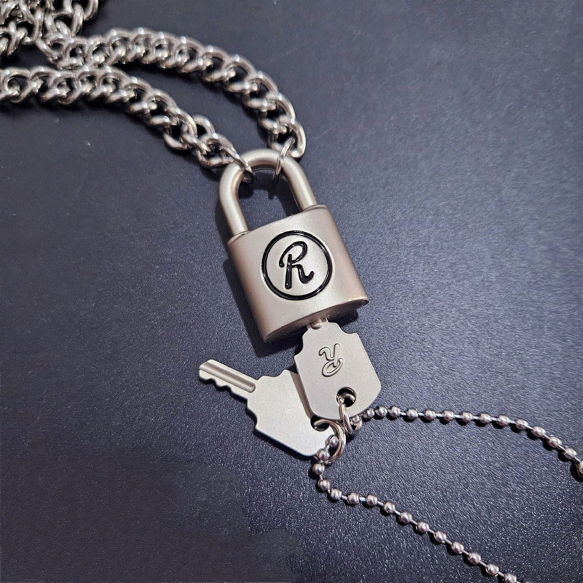 Men's Unlockable Matte Fog Sand Punk Vintage Necklaces