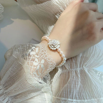 Elegant Camellia White Imitation Pearl Necklace