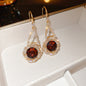 Women's Retro Style Elegant High-grade Metal Niche Earrings