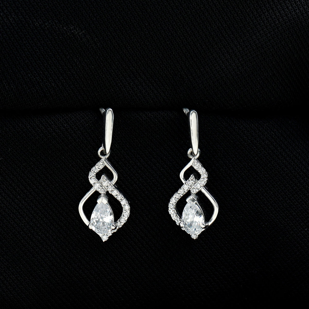 Certified Lab 0.7 Carat Pear Shaped Diamond Drop Bridal Earrings