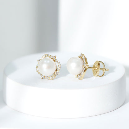 Cultured Pearl Stud Earrings With Diamond