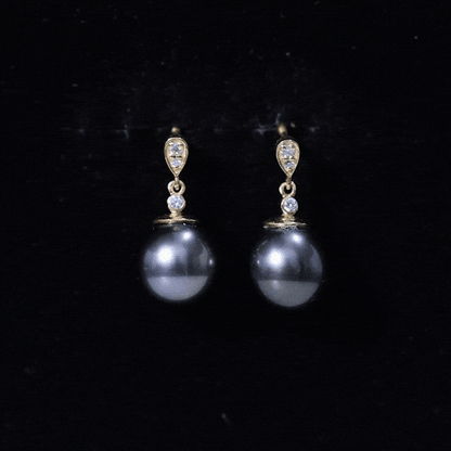 15 Carat Tahitian Pearl Drop Earrings with Diamond