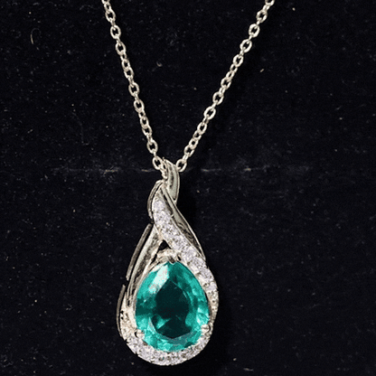 Lab Grown Emerald Vintage Inspired Necklace with Diamond