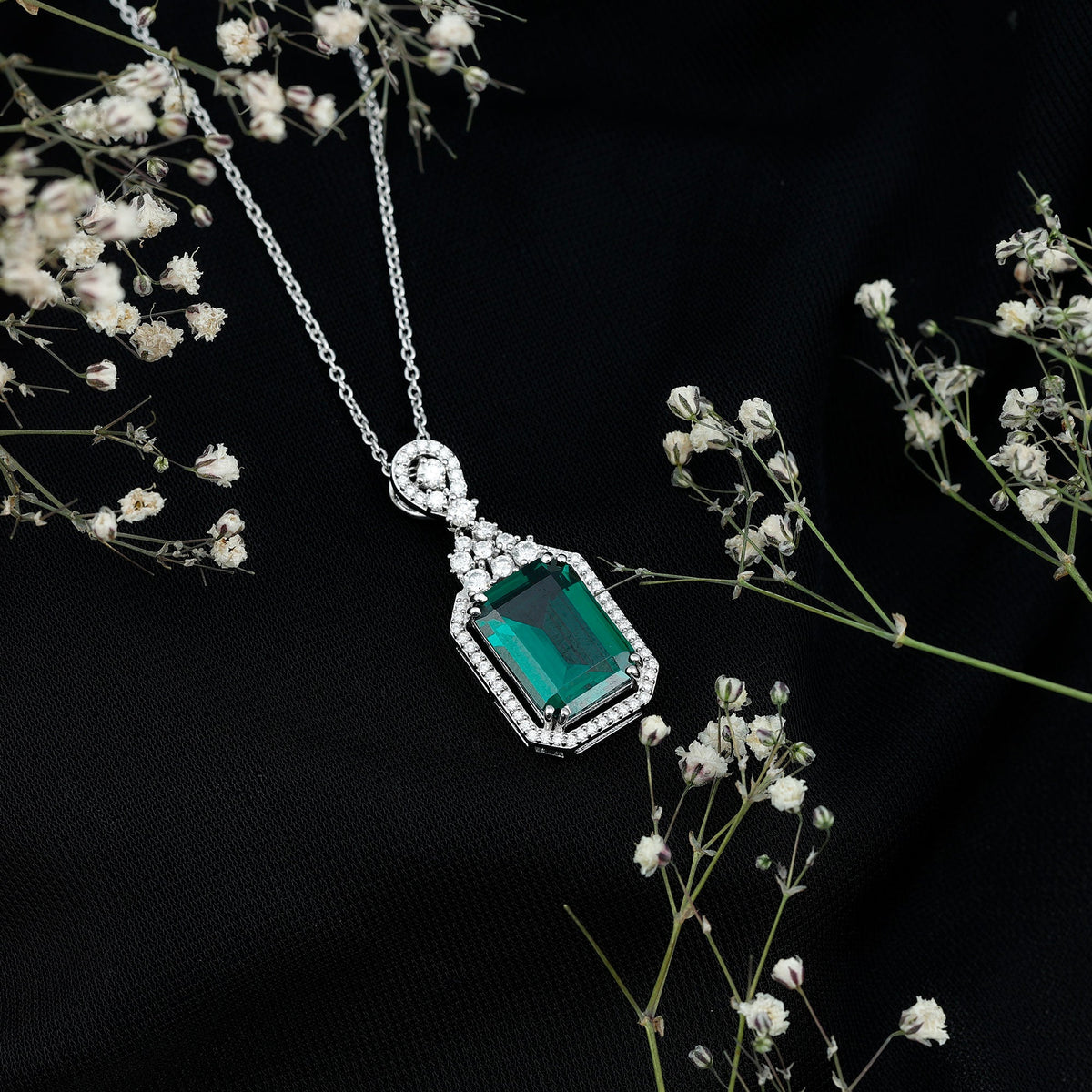 Certified 8.2 Carat Lab Grown Emerald Vintage Necklace with Silver Chain