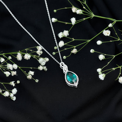 Certified 2.5 Carat Lab Grown Emerald and Diamond Bridal Necklace