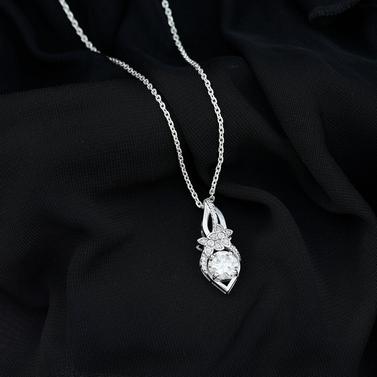 Certified Moissanite Designer Bridal Necklace For Wedding