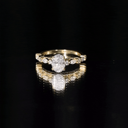Oval Moissanite Solitaire Engagement Ring in Claw Setting