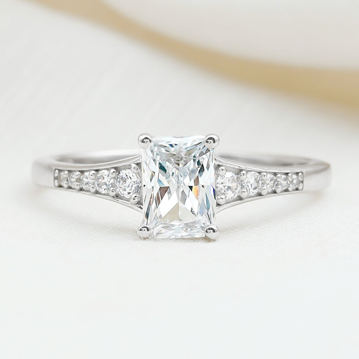 Brilliant Cut 1.7 Carat Lab Grown Diamond Emerald Cut Engagement Ring