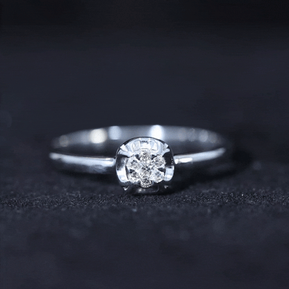 Round Shape Diamond Promise Ring in Illusion Setting