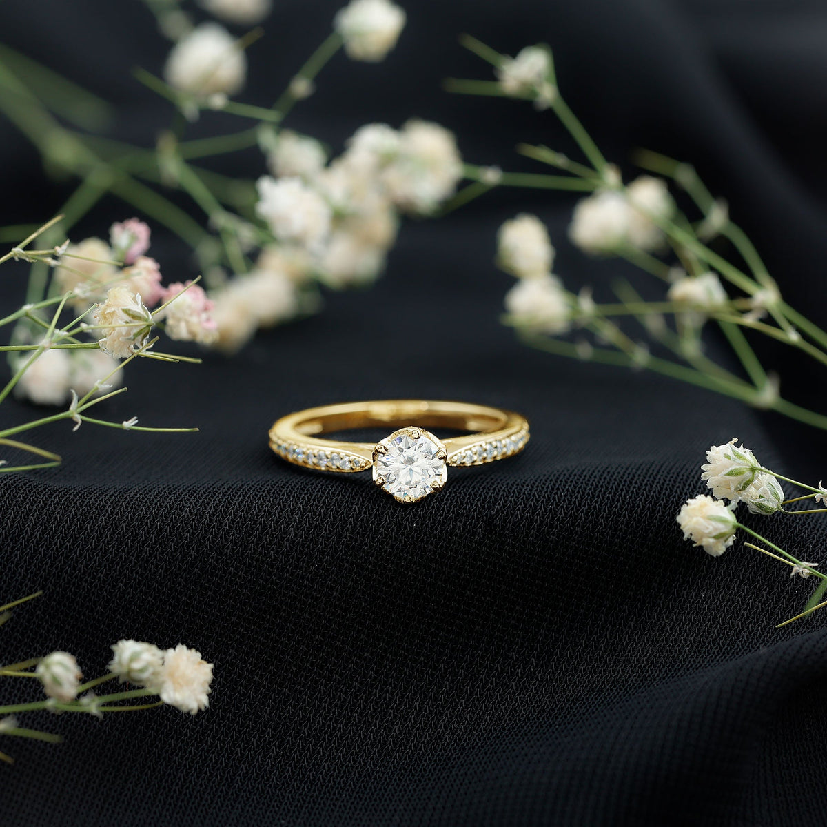 Lab Grown Diamond Solitaire Engagement Ring with Side Stones