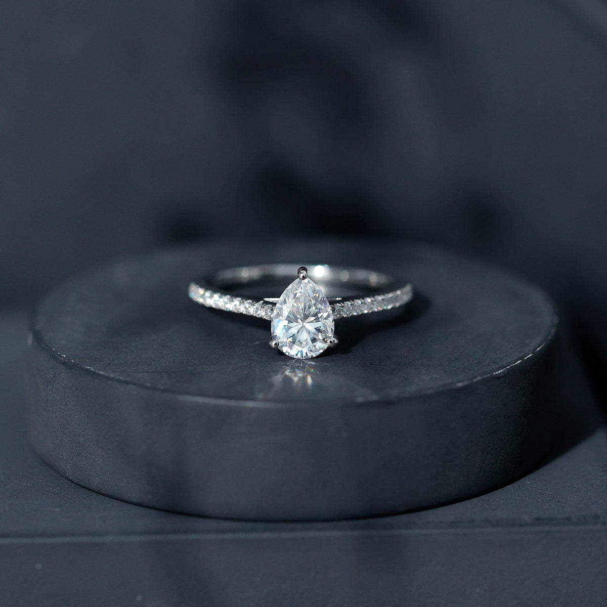 Lab Diamond 1.3 Carat Pear Shape Engagement Ring With Side Stones