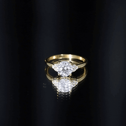 Classic Lab Diamond Circle Engagement Ring With Certificate
