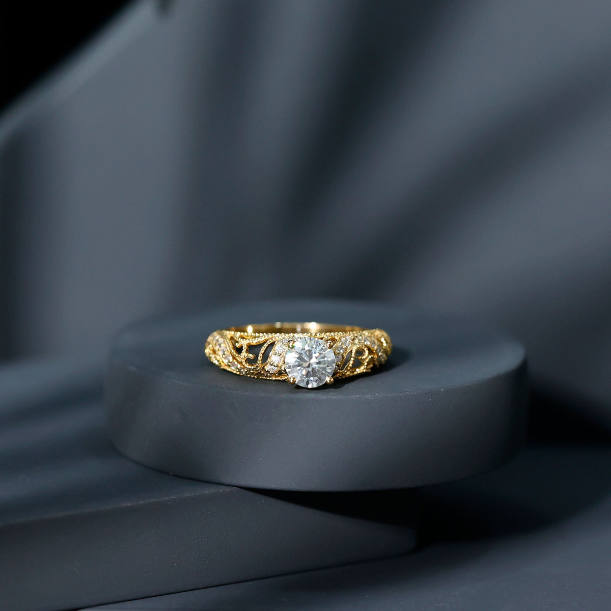 Vintage Inspired 0.98 Carat Moissanite Engagement Ring for Women