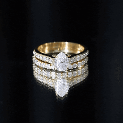 Pear Cut 1.3 Carat Lab Grown Diamond Marriage Ring Set for Women