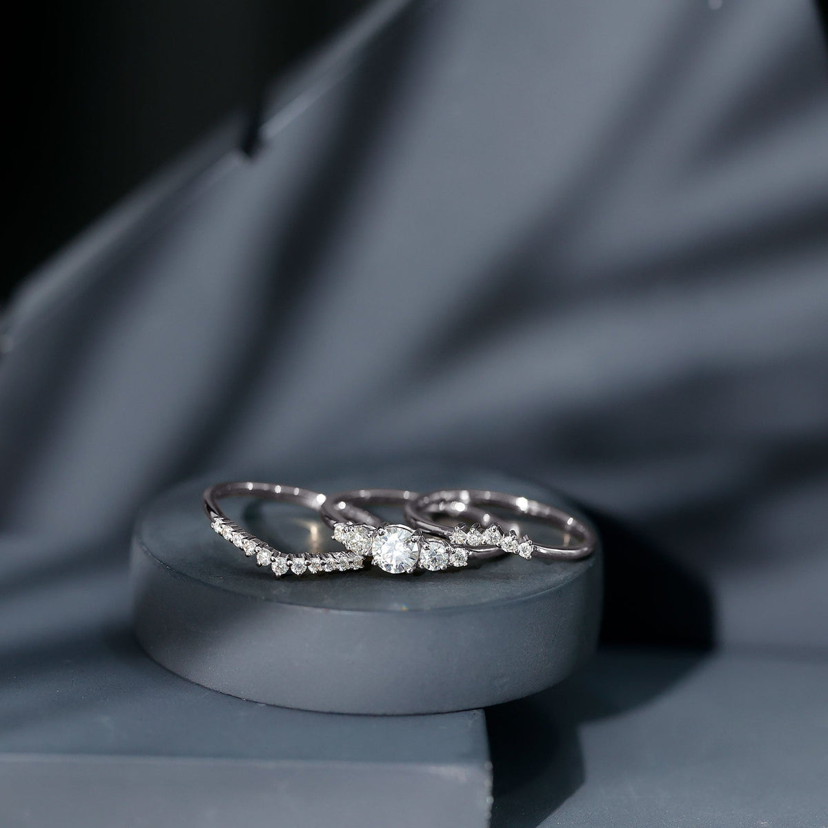 Lab Grown Diamond Trio Wedding Ring Set For Bride